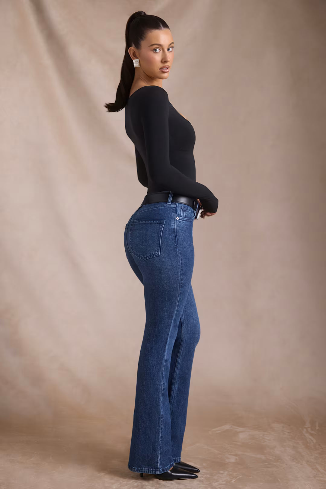 KIA HIGH-RISE FLARED JEANS