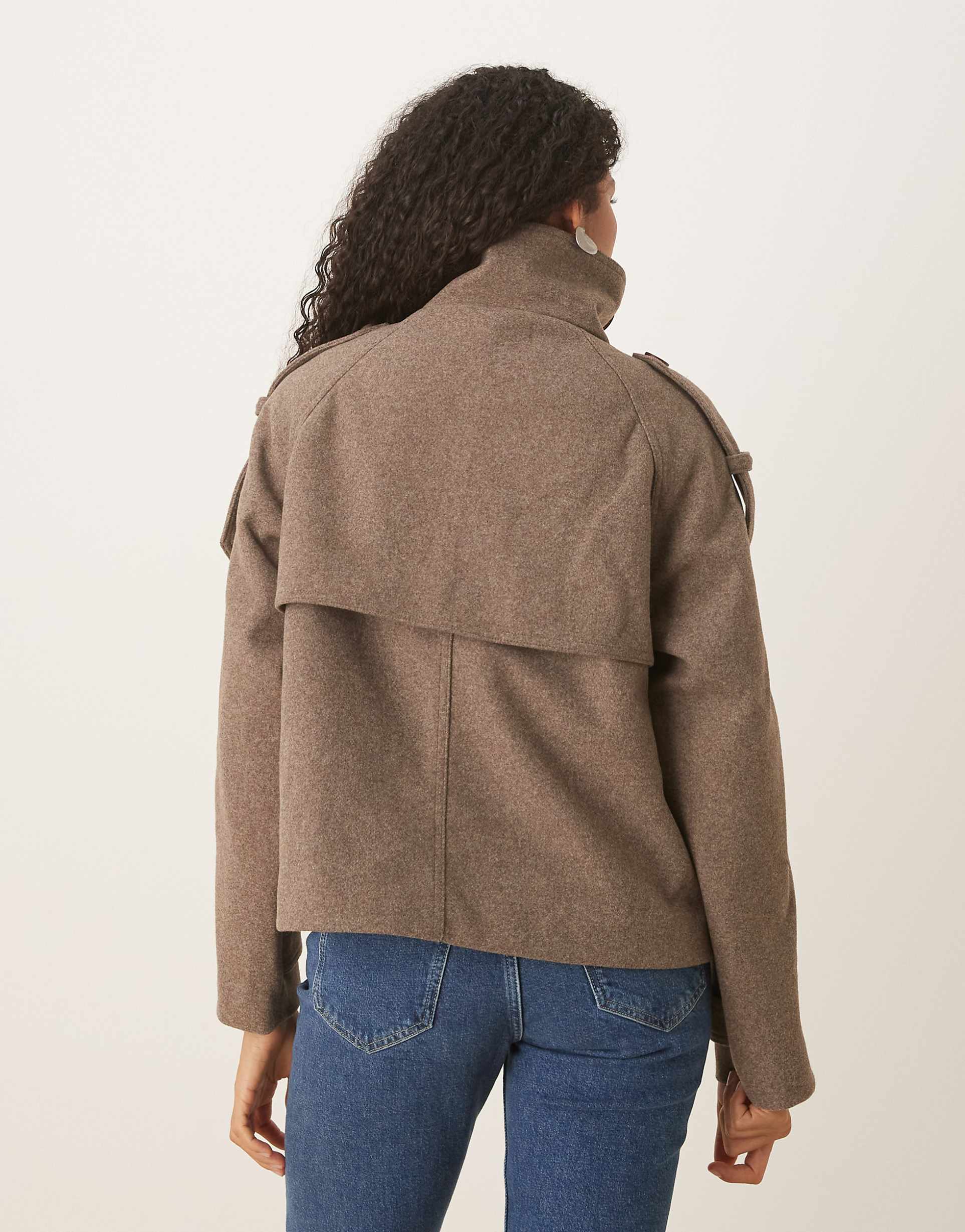NORA SHORT COAT