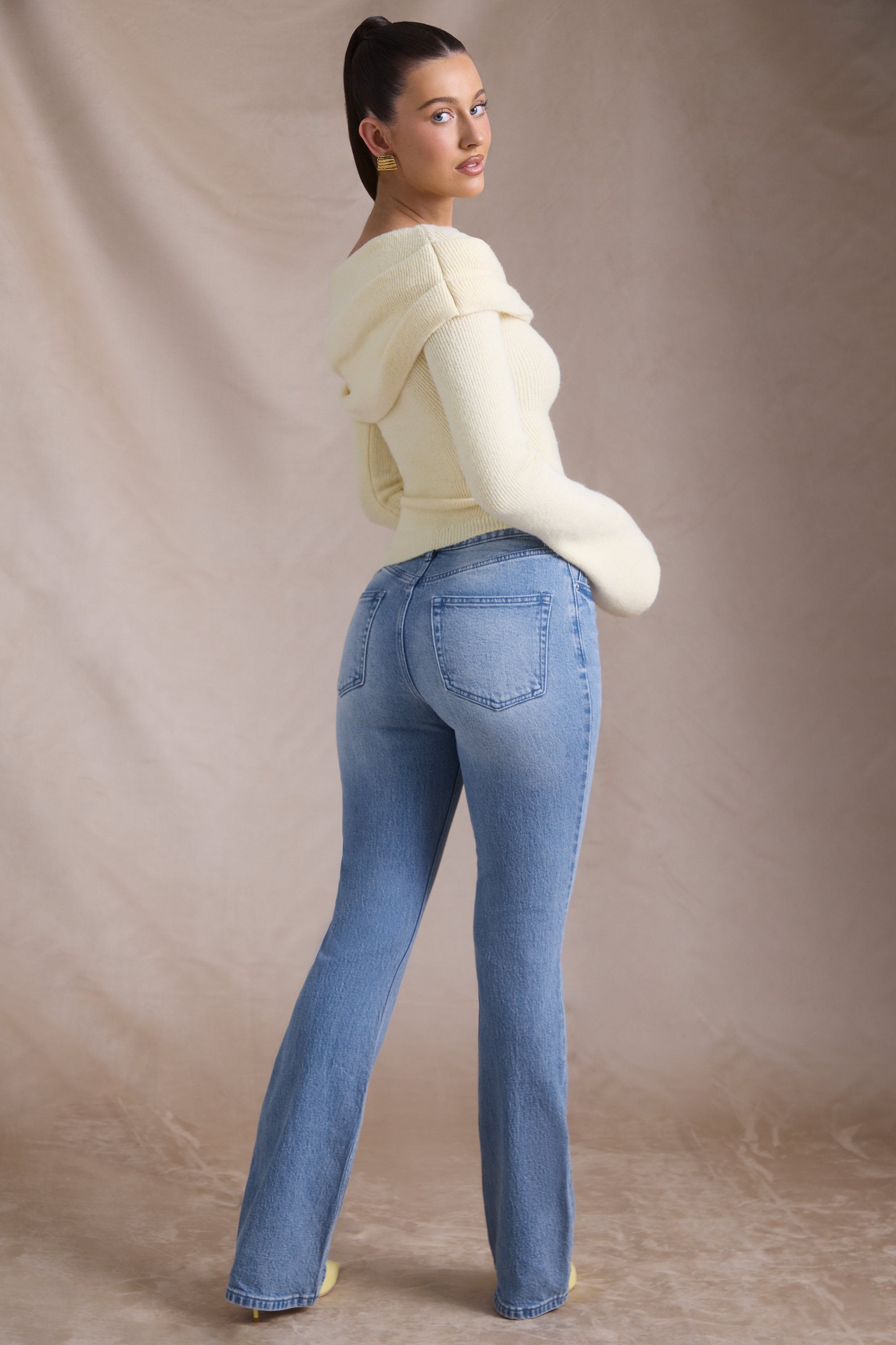 KIA HIGH-RISE FLARED JEANS