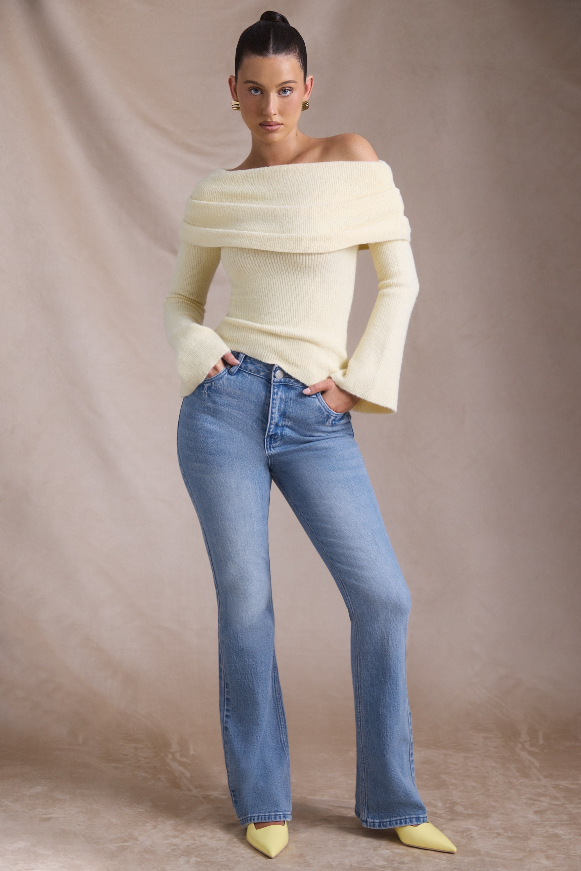 KIA HIGH-RISE FLARED JEANS
