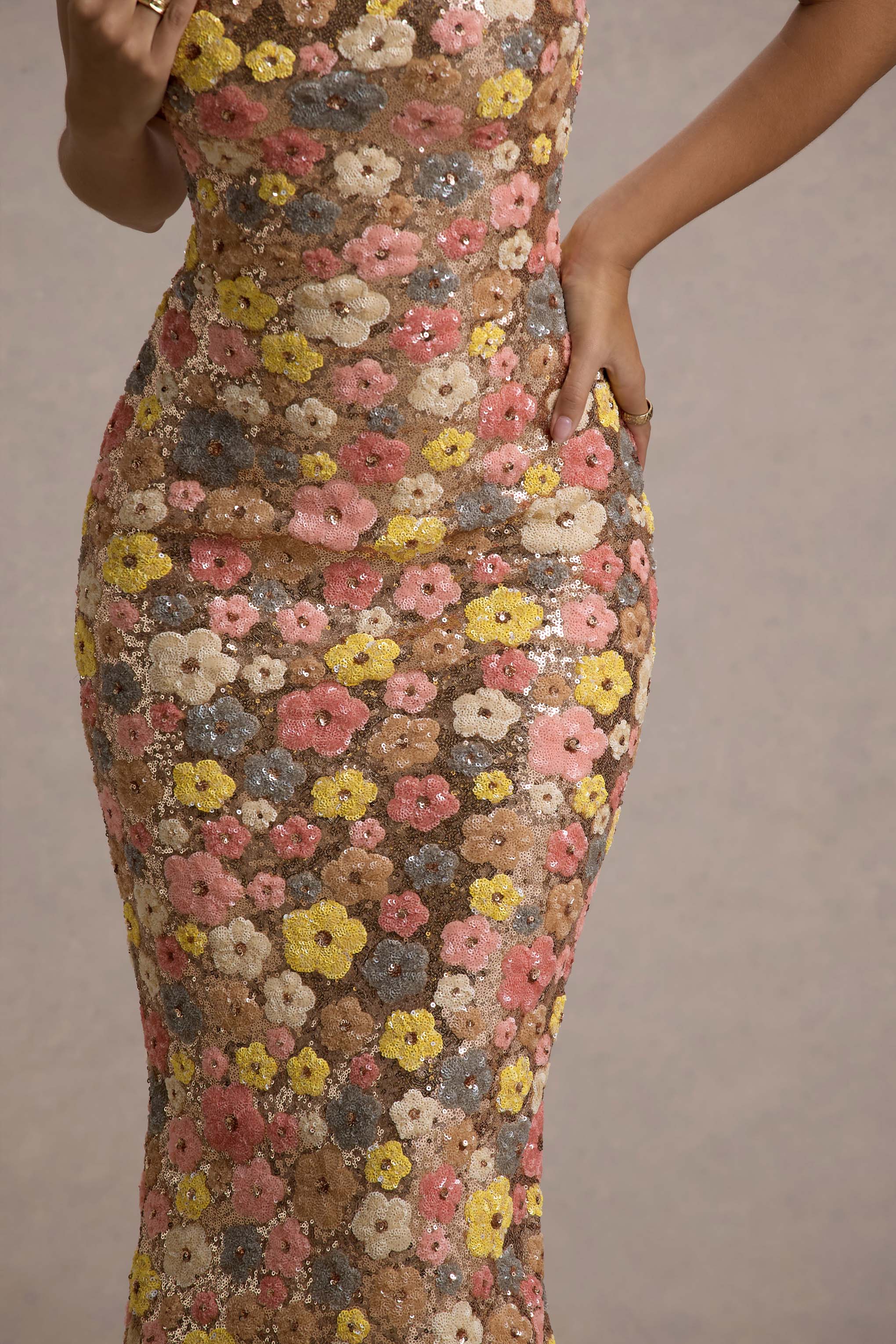 VILO FLORAL PRINT MAXI DRESS
