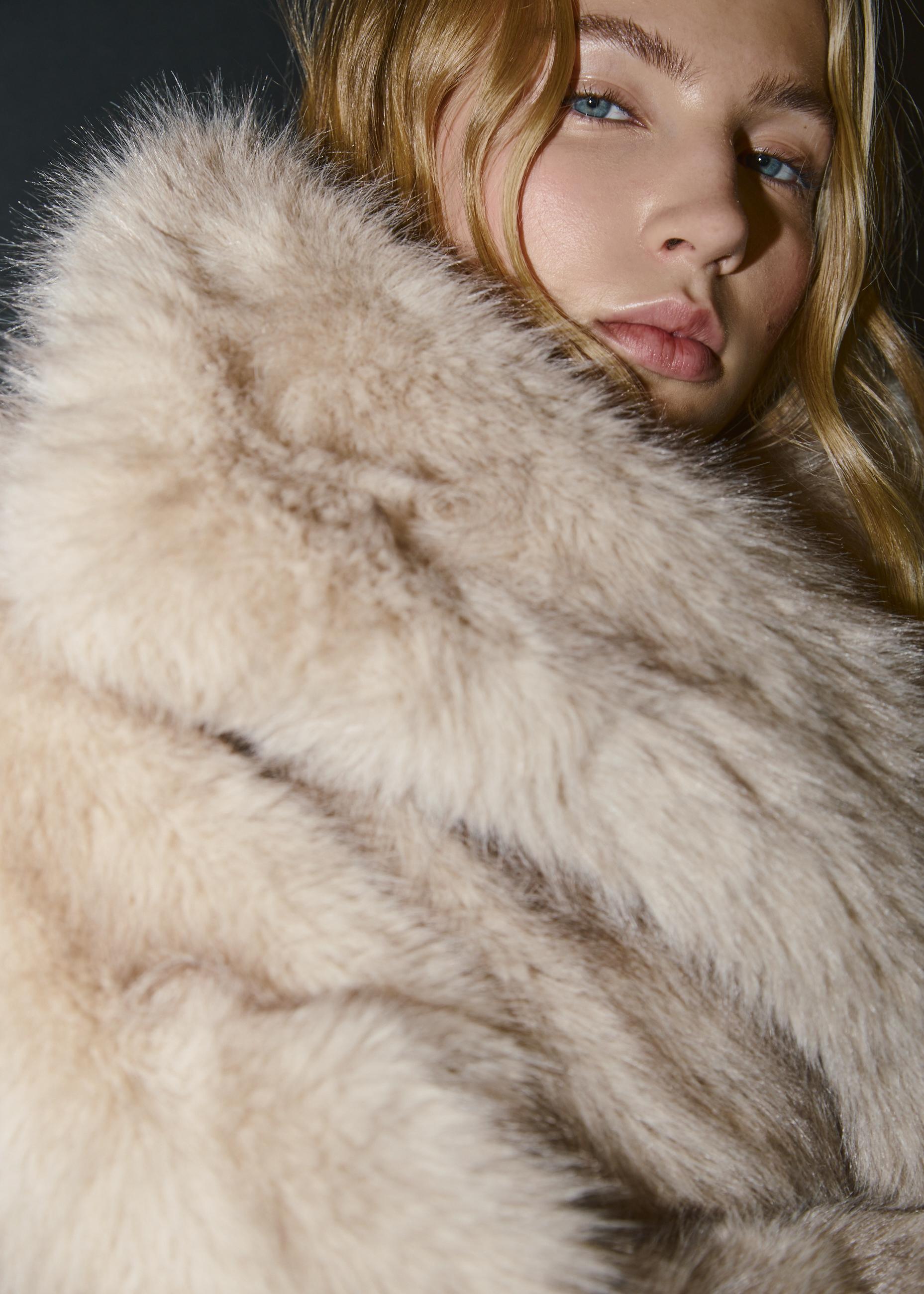 KYARA FUR COAT