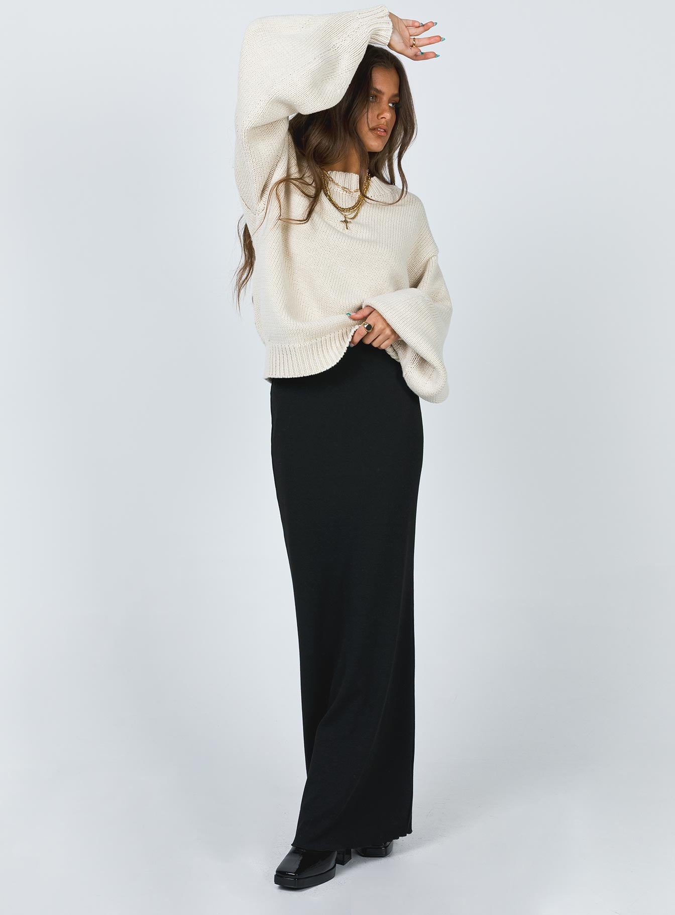 RIYANNA SWEATER