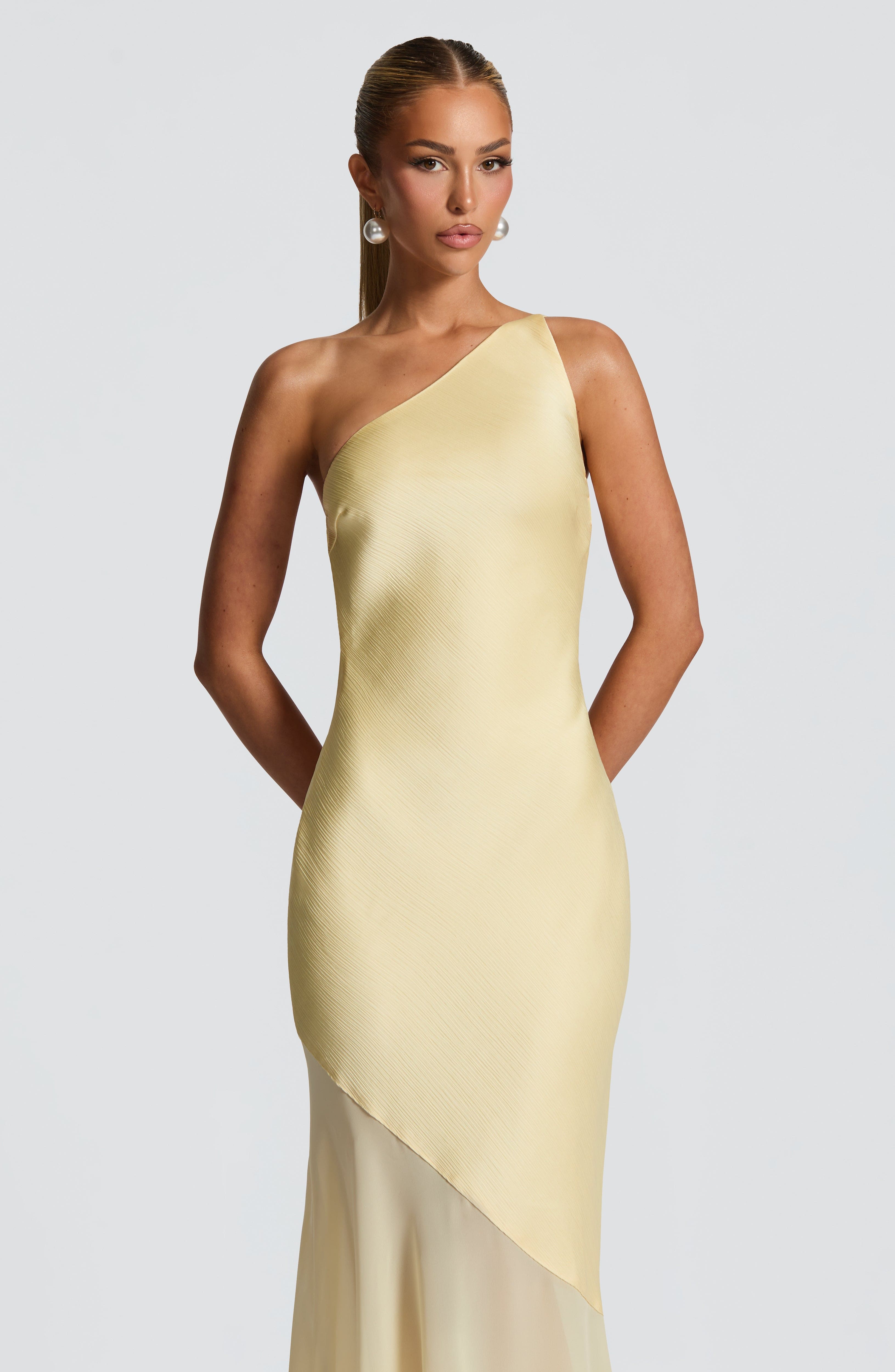 AMIRA MAXI DRESS